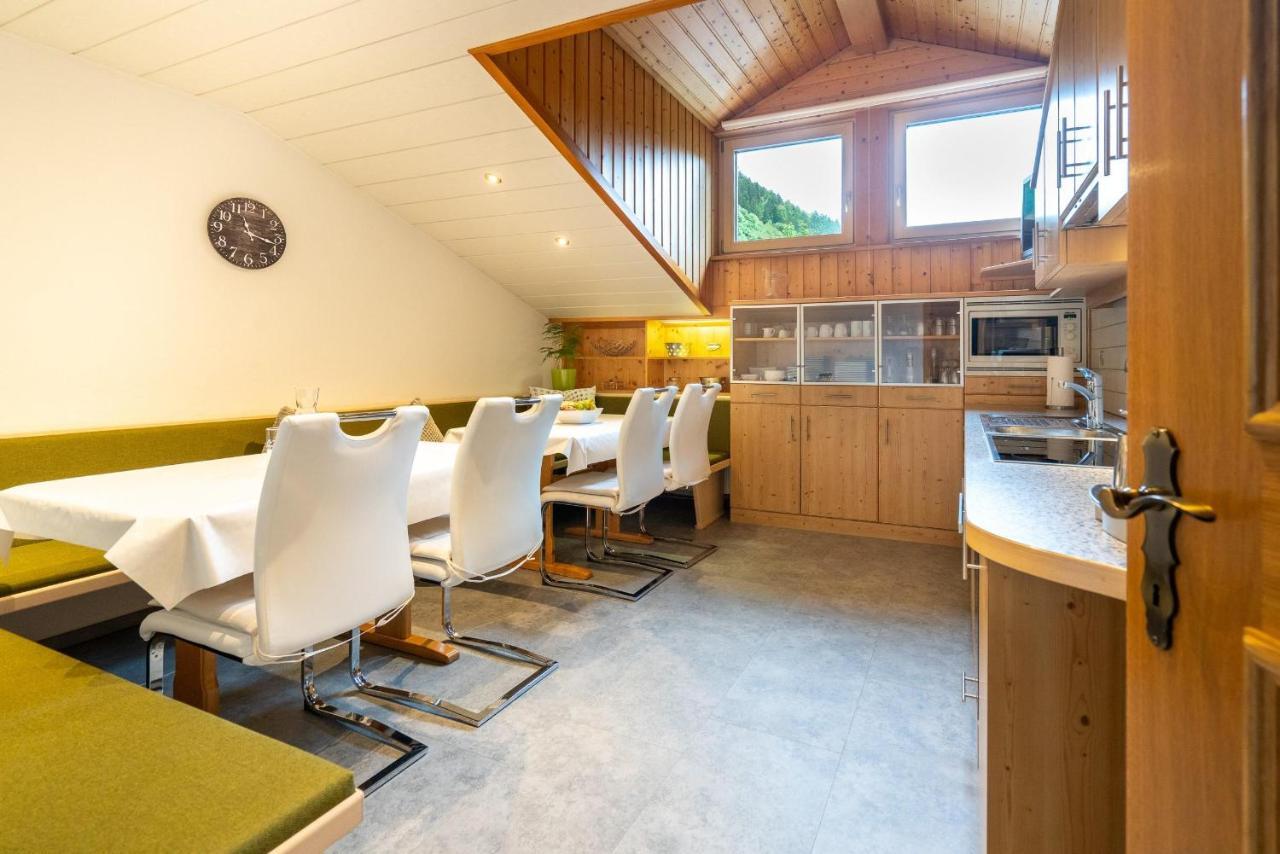Gaestehaus Fitsch - Ferienwohnung In Silbertal Exteriör bild