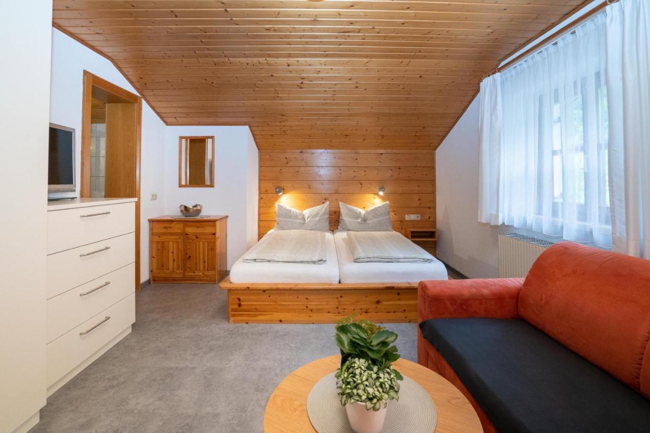 Gaestehaus Fitsch - Ferienwohnung In Silbertal Exteriör bild