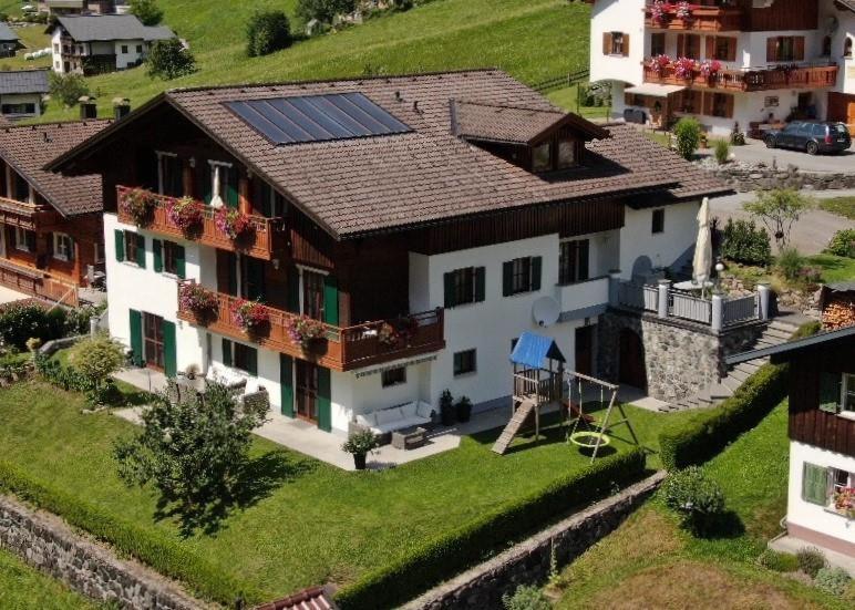 Gaestehaus Fitsch - Ferienwohnung In Silbertal Exteriör bild