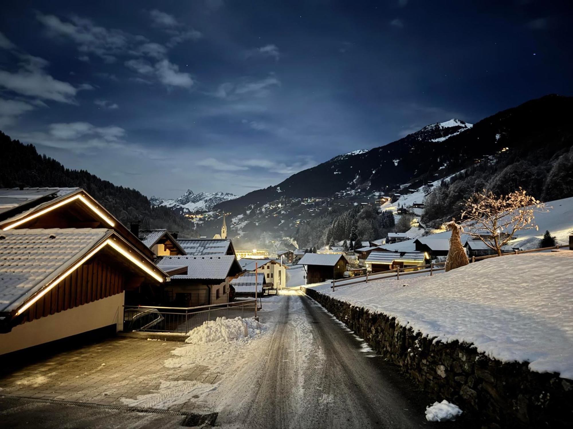 Gaestehaus Fitsch - Ferienwohnung In Silbertal Exteriör bild